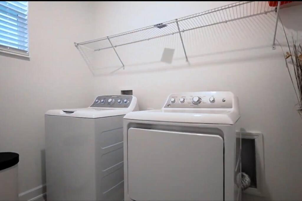 Close To Disney & Other Theme Parks,Private Heated Poolspa, Bbq & Game Rm キシミー エクステリア 写真