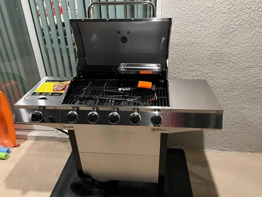 Close To Disney & Other Theme Parks,Private Heated Poolspa, Bbq & Game Rm キシミー エクステリア 写真
